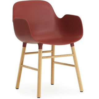 Normann Copenhagen Armlehnstuhl | Form - Stuhl - Normann Copenhagen - Eiche - Rot