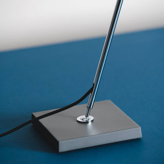 Santa Cole Tischlampe | Gira - Tischlampe - Santa Cole - schwarz eloxiertem Aluminium -
