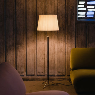 Santa Cole Stehlampe | Pie de Salón - Stehlampe - Santa Cole - Gesticktes beiges Pergament - Chrom