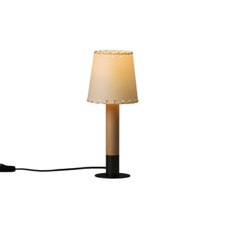 Santa Cole Tischlampe | Basica Minima - Tischlampe - Santa Cole - genähtes beiges Pergament & Bronze Sockel -