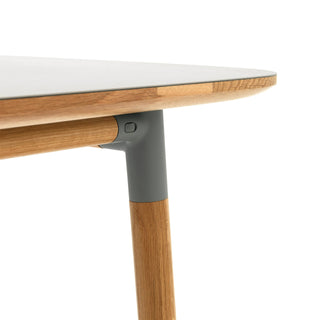 Normann Copenhagen Tisch | Form - Esstisch - Normann Copenhagen - Black -