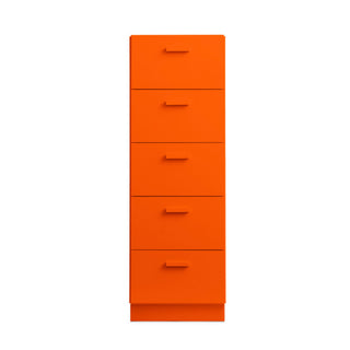 Relief Tall Kommode - kommode - String Furniture - Orange - Sockel