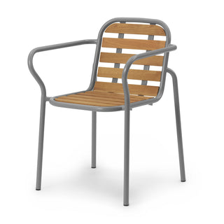 Normann Copenhagen Gartenstuhl | Vig Holz - Outdoor Stuhl - Normann Copenhagen - mit Armlehnen - Grey