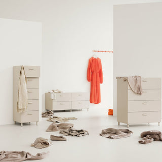 Relief Sideboard - kommode - String Furniture - Weiss - Füße
