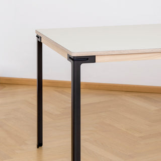Seiltänzer Tisch - Tisch - Nils Holger Moormann - 90 x 90cm - Linoleum - Hellbeige
