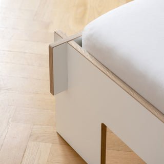 Siebenschlaefer Bett Ausstellungsstück - Abverkauf - Abverkauf - mit Kopfteil - 140 x 200cm