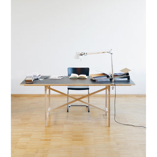 Egon Schreibtisch - Schreibtisch - Nils Holger Moormann - 140 x 110cm - Laminat - Dunkelgrau