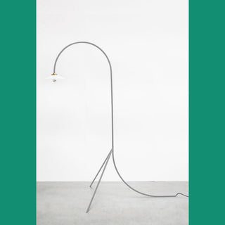 n°1 Stehlampe - Stehlampe - Valerie Objects - Hellgrau -